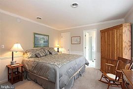 4 Beds 4 Baths 2,842 Sqft in Gaithersburg, MD (Photo 10 of 12)