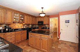 4 Beds 4 Baths 2,842 Sqft in Gaithersburg, MD (Photo 7 of 12)