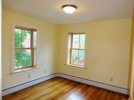 Center Ct Northampton, Ma  in Northampton, MA (Photo 4 of 11)