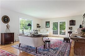 54 Jacobs Ln Guilford, Ct 06437 in Guilford, CT (Photo 3 of 9)