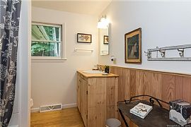 54 Jacobs Ln Guilford, Ct 06437 in Guilford, CT (Photo 8 of 9)