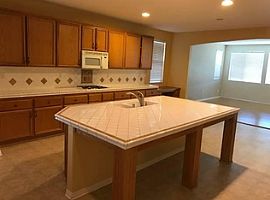 4 Beds 3 Baths in Palmdale, CA (Photo 2 of 5)