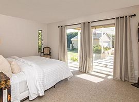 2710 Bagley Ave Los Angeles, Ca 90034 3 Beds 2 Baths 1,917 Sqft in Los Angeles, CA (Photo 7 of 12)