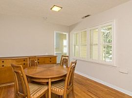 2710 Bagley Ave Los Angeles, Ca 90034 3 Beds 2 Baths 1,917 Sqft in Los Angeles, CA (Photo 8 of 12)
