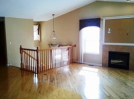 1112 N Oakwood Dr Fox Lake, Il  in Fox Lake, IL (Photo 11 of 12)