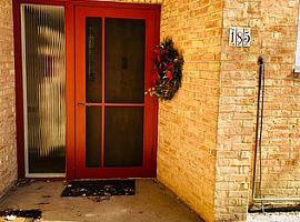 185 Lakeside Pl Highland Park, Il  in Highland Park, IL (Photo 2 of 12)