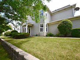 2932 Falling Waters Ln Lindenhurst, Il  in Lindenhurst, IL