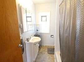 3131 S Nevada St Milwaukee, Wi 53207 in Milwaukee, WI (Photo 4 of 12)