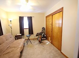 3131 S Nevada St Milwaukee, Wi 53207 in Milwaukee, WI (Photo 8 of 12)