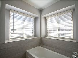 108 Lark Ln Euless, Tx 76039 3 Beds 2 Baths 1,657 Sqft in Euless, TX (Photo 11 of 12)