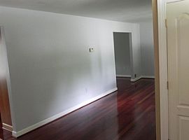 4914 Wheatstone Dr Fairfax,  in Fairfax, VA (Photo 2 of 12)