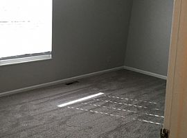  This Charming Town Home Condominium Is in Located in St. in Saint Matthews, KY (Photo 7 of 10)