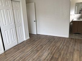 Ove-In-Ready! Charming Single Story Home!  in Richmond, CA (Photo 8 of 9)