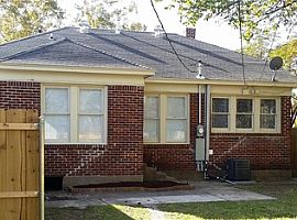 2849 W 12th St Dallas, Tx 75211 2 Beds 1 Bath 1,115 Sqft in Dallas, TX (Photo 6 of 9)