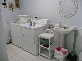 8 Aroostook Trl Narragansett,Ri02882 Contact/me 2078081547 in Narragansett, RI (Photo 5 of 6)