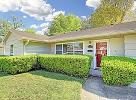 2219 Saxon Dr Houston, Tx 77018 3 Beds 1 Bath 1,110 Sqft in Houston, TX (Photo 11 of 12)