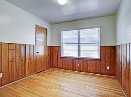 2219 Saxon Dr Houston, Tx 77018 3 Beds 1 Bath 1,110 Sqft in Houston, TX (Photo 2 of 12)