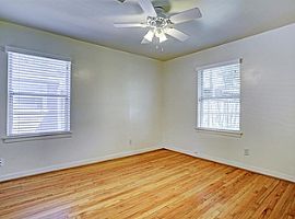 2219 Saxon Dr Houston, Tx 77018 3 Beds 1 Bath 1,110 Sqft in Houston, TX (Photo 7 of 12)