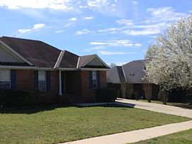 1765 Edinburgh St Prattville, Al 36066 in Prattville, AL (Photo 7 of 8)