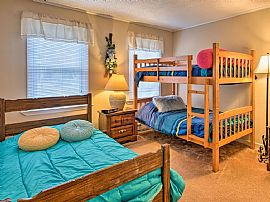 Charming Pocono Lake Home with Private Hot Tub! in Ambridge, PA (Photo 6 of 12)