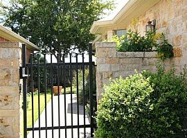 3 Bedroom Home in Austin, TX (Photo 4 of 12)