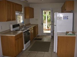 102 Pearl Ln Chapel Hill, Nc 27517 4 Beds 2 Baths 2,000 Sqft in Chapel Hill, NC (Photo 4 of 12)