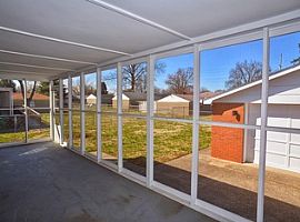 2223 Mary Catherine Dr Shively, Ky 40216 3 Beds 1.5 Baths 1,890 in Shively, KY (Photo 12 of 12)