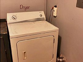 1218 E Milton Ave, Hazel Park, in Hazel Park, MI (Photo 10 of 12)