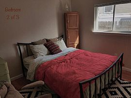 1218 E Milton Ave, Hazel Park, in Hazel Park, MI (Photo 6 of 12)