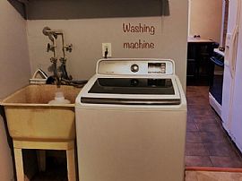 1218 E Milton Ave, Hazel Park, in Hazel Park, MI (Photo 9 of 12)