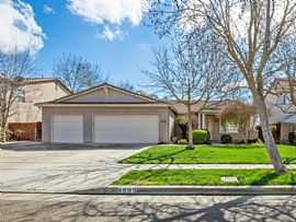 This Beautiful Home Has 4 Bedrooms, 2 Bathrooms, a 3 Car Garage in Visalia, CA
