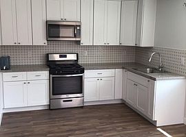 Completely Brand New Build 375 Sq.Ft. Back House Studio. in Sunland, CA (Photo 5 of 11)