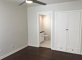 Great Beach House Located in Beautiful Sunset Cliffs One Block  in San Diego, CA (Photo 3 of 7)