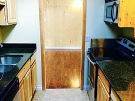 3625 Sw 104th Ave Apt 3, Beaverton,  in Beaverton, OR (Photo 7 of 9)