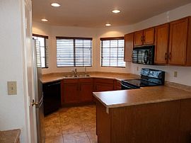 3021 E Siesta Ln, Phoenix, Az in Phoenix, AZ (Photo 2 of 12)