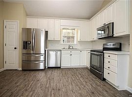 9207 Blue Stone Dr, Montgomery, Al 36117 in Montgomery, AL (Photo 4 of 5)