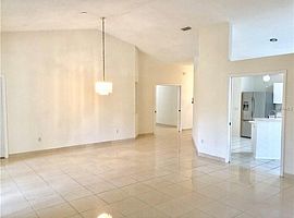 4542 Del Sol Blvd, Sarasota, Fl 34243 3 Beds 2 Baths 1,812 Sqft in Sarasota, FL (Photo 4 of 7)