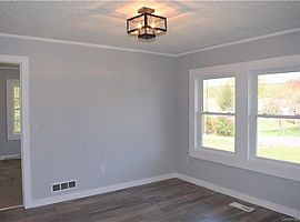 311 Rhyne Cir, Gastonia, Nc 28054 3 Beds 1 Bath 1,330 Sqft in Gastonia, NC (Photo 5 of 7)