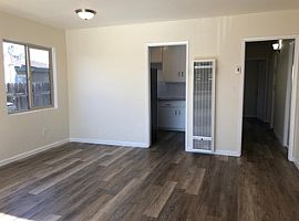 314 Dahlia Ave, Imperial Beach, Ca 91932 2 Beds 1 Bath 812 Sqft in Imperial Beach, CA (Photo 3 of 8)