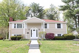 4 Bd  2 Ba  1,879 Sqft in Bellingham, MA