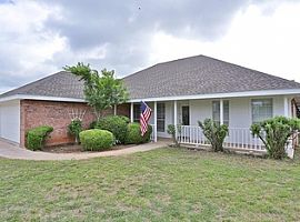 Nice 3 Beds 2 Baths in Tuscola, TX