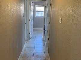 Comfortable 3 Bedroom Home in Odessa, TX (Photo 10 of 11)