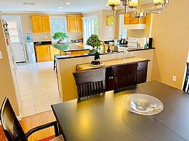 3 Bd  1.5 Ba  1,558 Sqft in Shrewsbury, MA (Photo 10 of 10)
