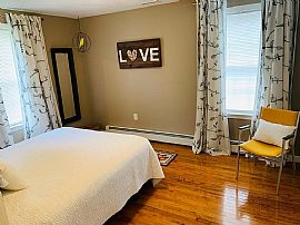 3 Bd  1.5 Ba  1,558 Sqft in Shrewsbury, MA (Photo 2 of 10)