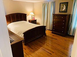 3 Bd  1.5 Ba  1,558 Sqft in Shrewsbury, MA (Photo 4 of 10)