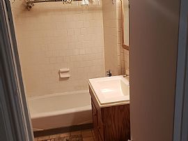 4 Bd   2 Ba   1,600 Sqft in Worcester, MA (Photo 3 of 10)