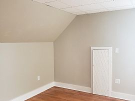 4 Bd   2 Ba   1,600 Sqft in Worcester, MA (Photo 5 of 10)