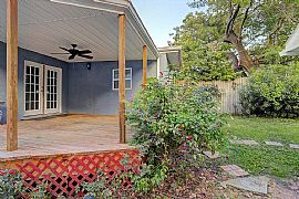 Charming Bungalow  in Houston, TX (Photo 11 of 12)