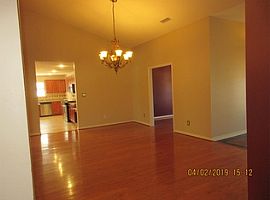 10715 Hunters Ct E, Mobile, Al 36695 in Mobile, AL (Photo 2 of 5)