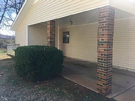 3519 Conger Rd Sw, Huntsville, Al 35805 in Huntsville, AL (Photo 3 of 9)